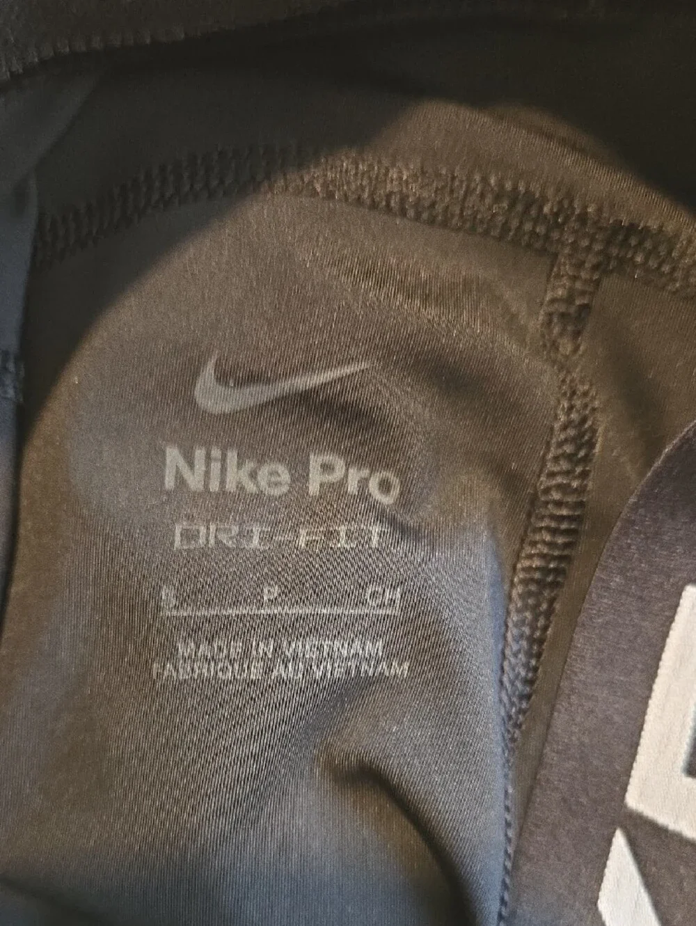Nike Black Pro Women’s Bike Shorts with Silver Logo 2.5